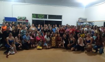 Centro de Dança inicia as aulas com reunião de pais; projeto aproxima de 200 alunos em Quatro Marcos