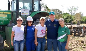 Programa Solo Vivo leva maquinário e apoio à agricultura familiar em São José dos Quatro Marcos