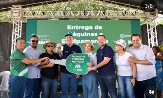 Valtenir Pereira destaca apoio à agricultura familiar em entrega de máquinas em São José dos Quatro Marcos
