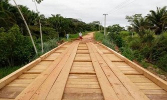 Caminhão cai de ponte na zona rural de Reserva do Cabaçal e trecho da MT-435 é interditado