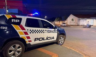 Motociclista fica ferido após colisão com carro na Avenida Marechal Rondon, em Pontes e Lacerda