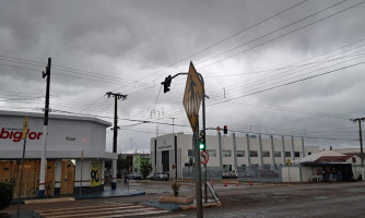 Frente fria muda o tempo em São José dos Quatro Marcos e traz chuva e queda de temperatura neste domingo