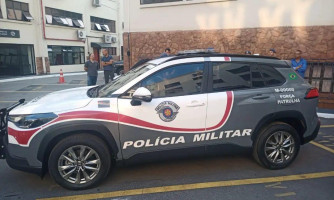 Acidente entre carro e motocicleta deixa condutor ferido em Mirassol d’Oeste