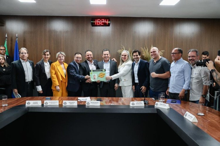 Estado de Mato Grosso vai pagar carteira de motorista para pessoas de baixa renda