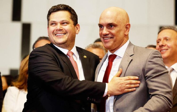 Congresso e STF articulam lei que reduz penas de réus do 8 de janeiro e endurece para líderes de golpe