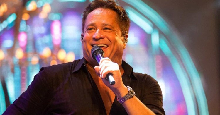 Justiça anula contrato de show de cantor por superfaturamento em município de Mato Grosso