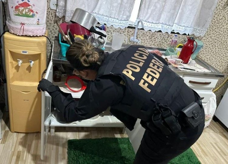 PF realiza operação contra pornografia infantil em São José dos Quatro Marcos