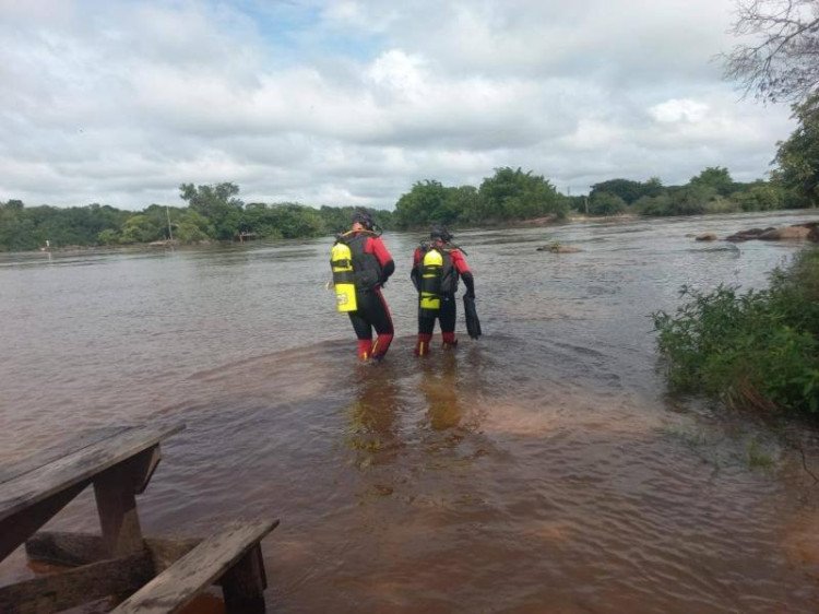 Pescaria termina em tragédia e quatro homens desaparecem no Lago do Rio Jauru