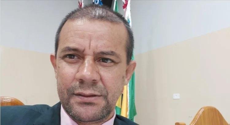 Vereador cobra explicações sobre paralisação da EJA em São José dos Quatro Marcos