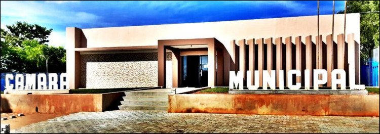 Vereadores cobram explicações sobre suspensão de programa rural em Araputanga