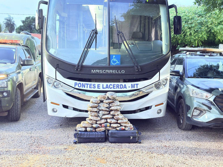 Droga é encontrada em ônibus da Prefeitura de Pontes e Lacerda que transportava pacientes