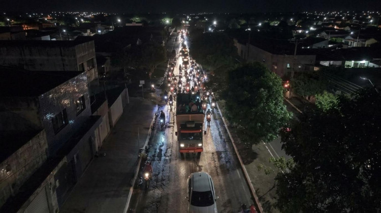 PRAÇA LOTADA: Mais de 2 mil veículos vão pras ruas de Barra do Bugres em carreata de Chico Guarnieri