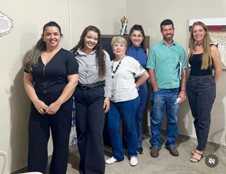 Reunião discute implantação de castração de animais em situação de rua em São José dos Quatro Marcos